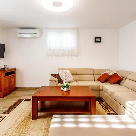 Villa Marija With Heated Pool
