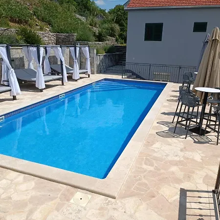 Marija With Heated Pool *