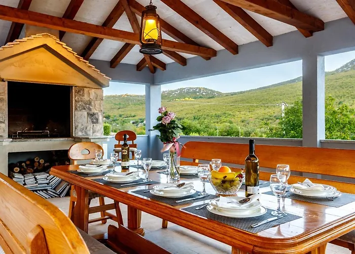 Marija With Heated Pool *