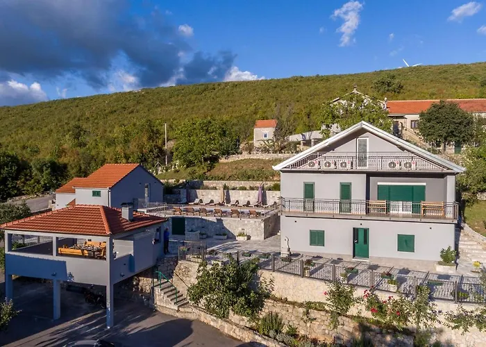 Marija With Heated Pool Villa *